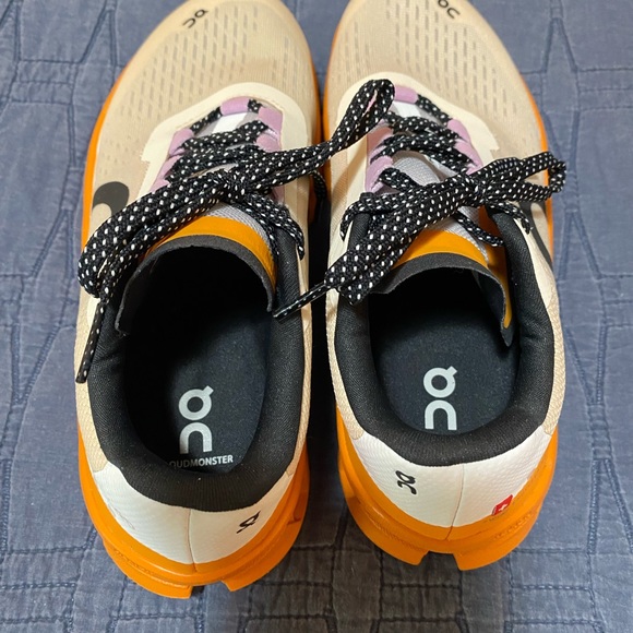 On cloud cloudmonster - Picture 5 of 7